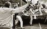 Как вы считаете сегодня, августовский 1991 года путч ГКЧП, в случае его победы, принёс бы большинству населения благо или зло?